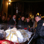 L'ingresso dell'urna con le reliquie di San Giovanni Bosco nella Chiesa parrocchiale di Lu