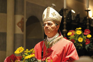 Il Vescovo Gianni Sacchi