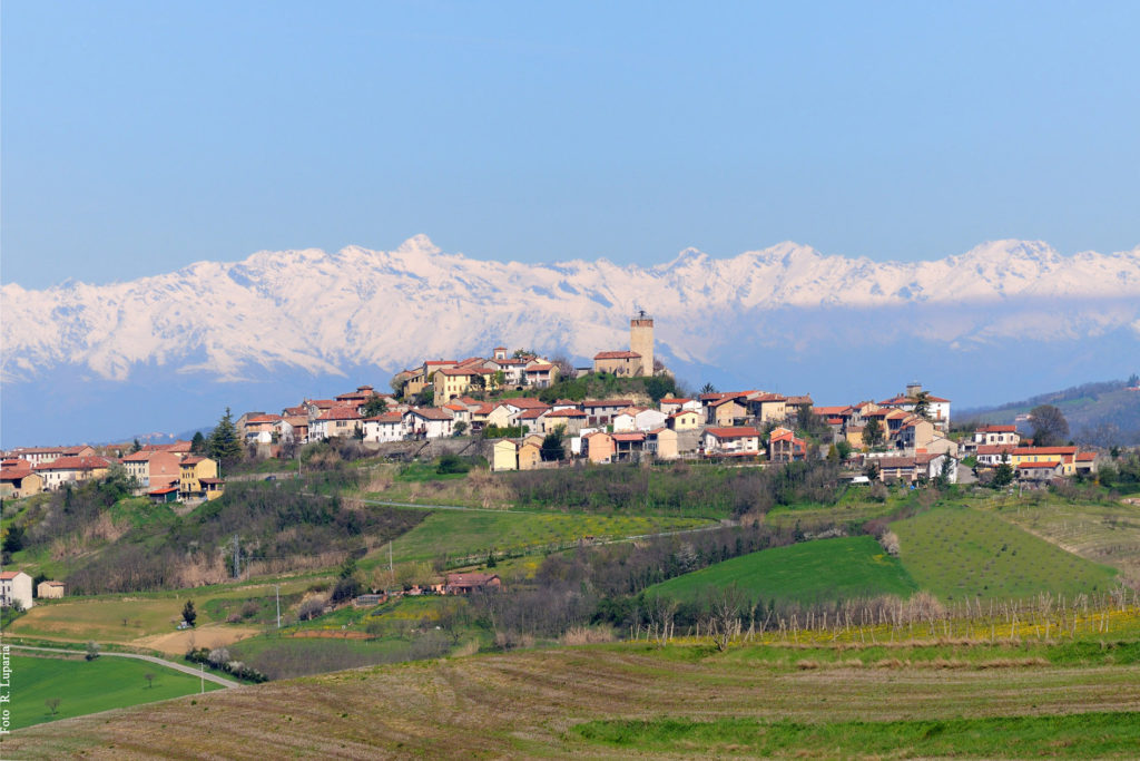 veduta del paese di conzano