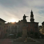 piazza del cavallo e torre foto bertozzi